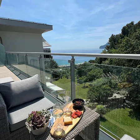 公寓 Azzurro Sea View With Parking And Balcony 5 Min Walk To 贝尔杰吉