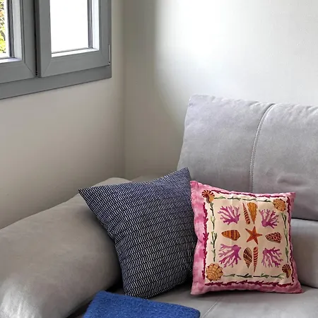 Appartement Azzurro Sea View With Parking And Balcony 5 Min Walk To Bergeggi