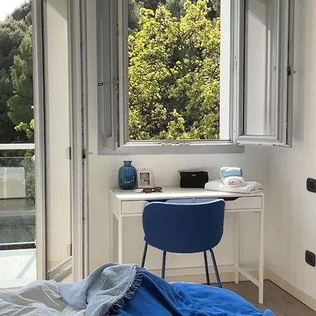Azzurro Sea View With Parking And Balcony 5 Min Walk To 公寓