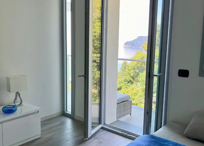 Apartman Azzurro - Beautiful And Bright Sea View Bergeggi