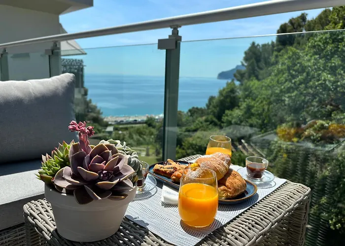 アパート Azzurro Sea View With Parking And Balcony 5 Min Walk To ベルジェッジ